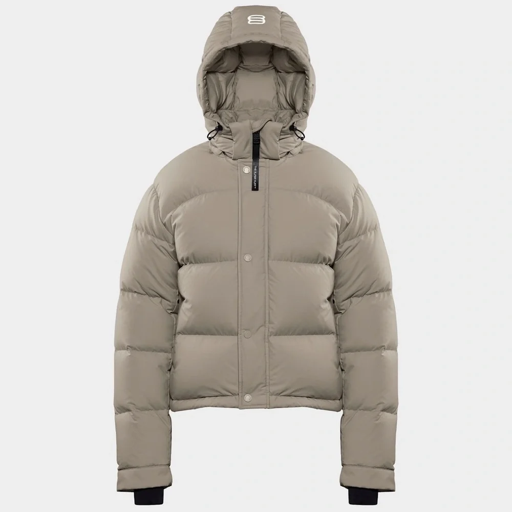 Aritzia The Super Puff™ Shorty - cliMATTE™
XXS taupe (price is firm) - Picture 3 of 9